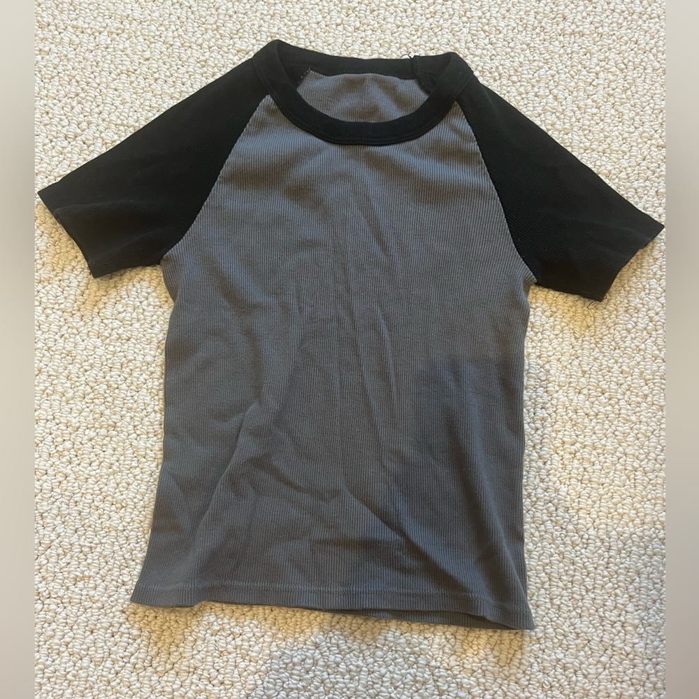 Brandy Melville two toned top